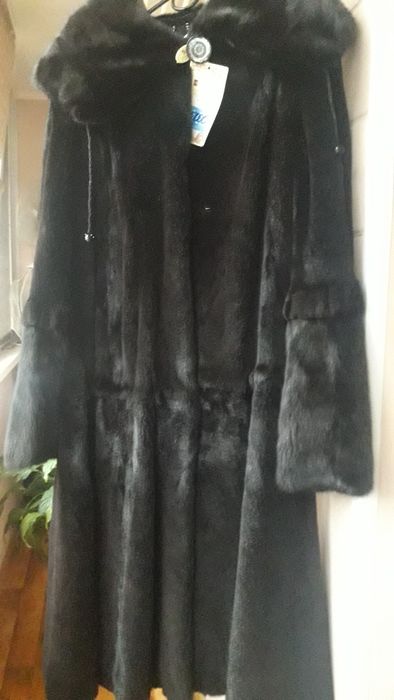 Продаю шуби  норкові