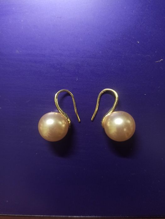 Сережки з перлинами.
