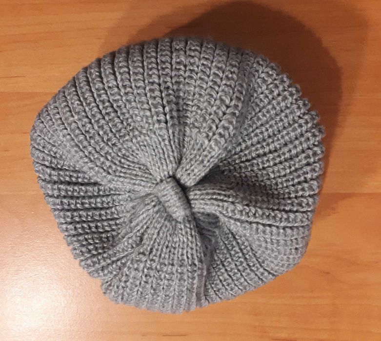 Czapka gruba szara