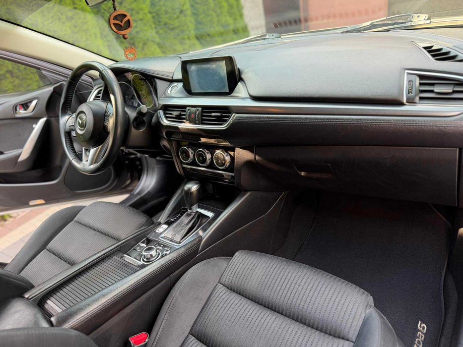 Mazda 6 2.5 бензин Sky Active 2015