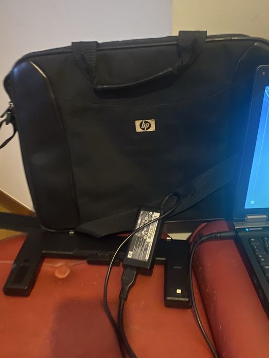 Vendo portatil hp  a funcioanar  precisa  de ser formatado