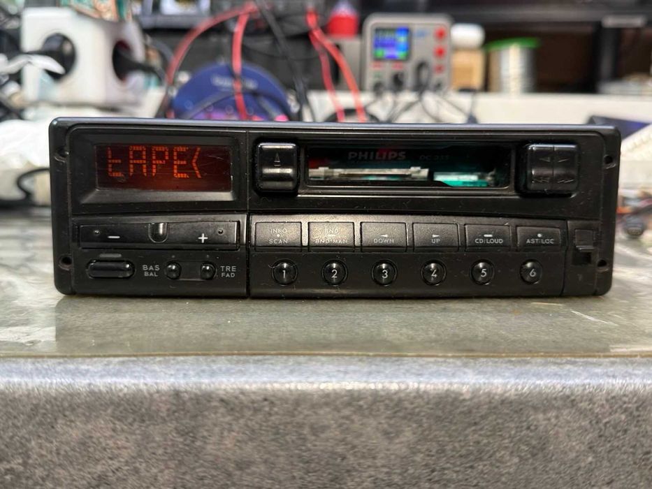 Radio Samochodowe PHILIPS DC215 Klasyk Audi Opel Fiat Maluch Polonez