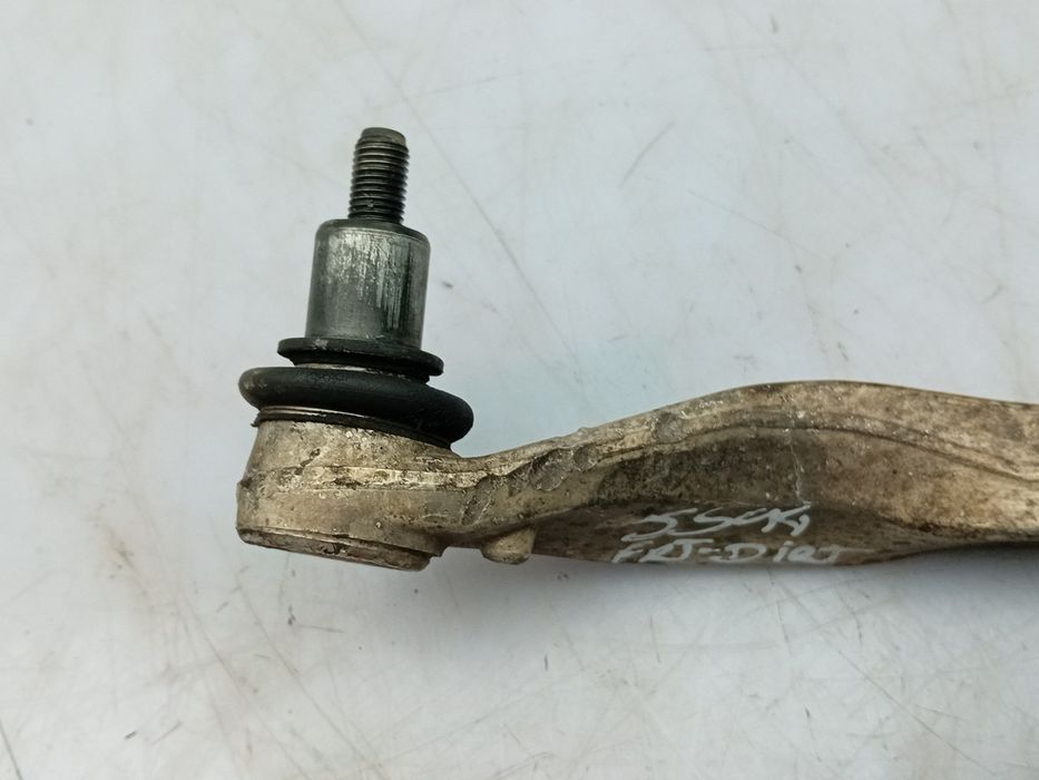 Braço de suspensão frente direito AUDI A4 Avant (8E5, B6)