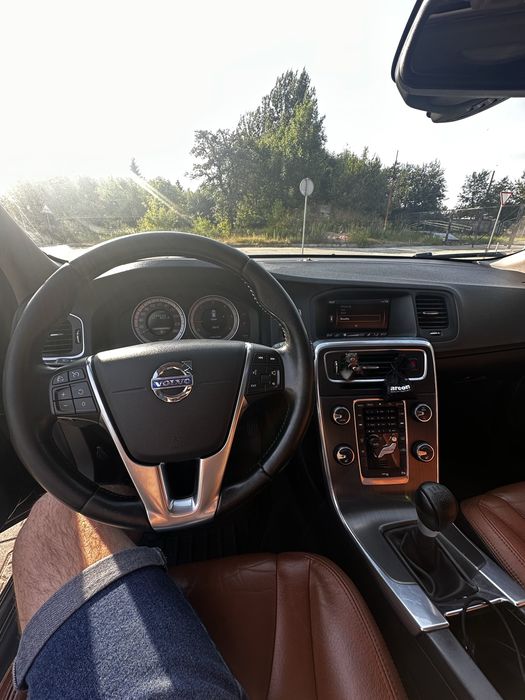 Продам власне авто volvo v60
