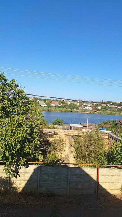 Продам двухэтажный дом с видом на лиман.