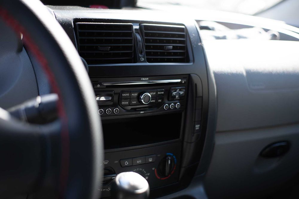 Citroën Jumpy 2.0 HDi (120cv) – O "Tanque" do Trabalho (Com GPS de Origem!)