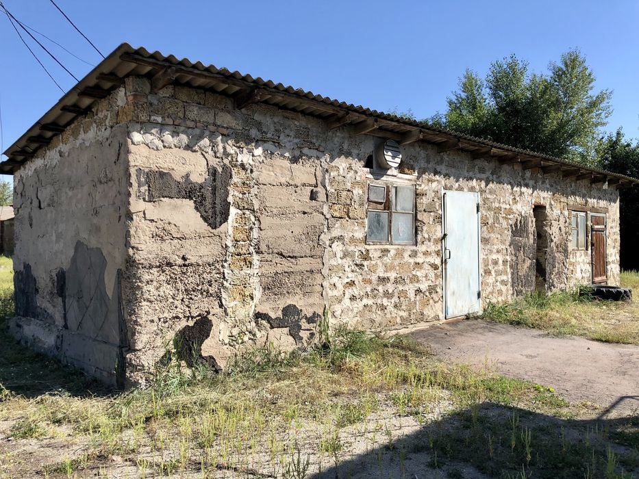 Продаж виробничої бази біля елеватора та залізниці!