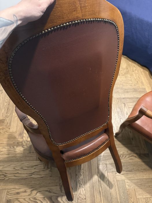 Fotel ludwikowski antyk skora