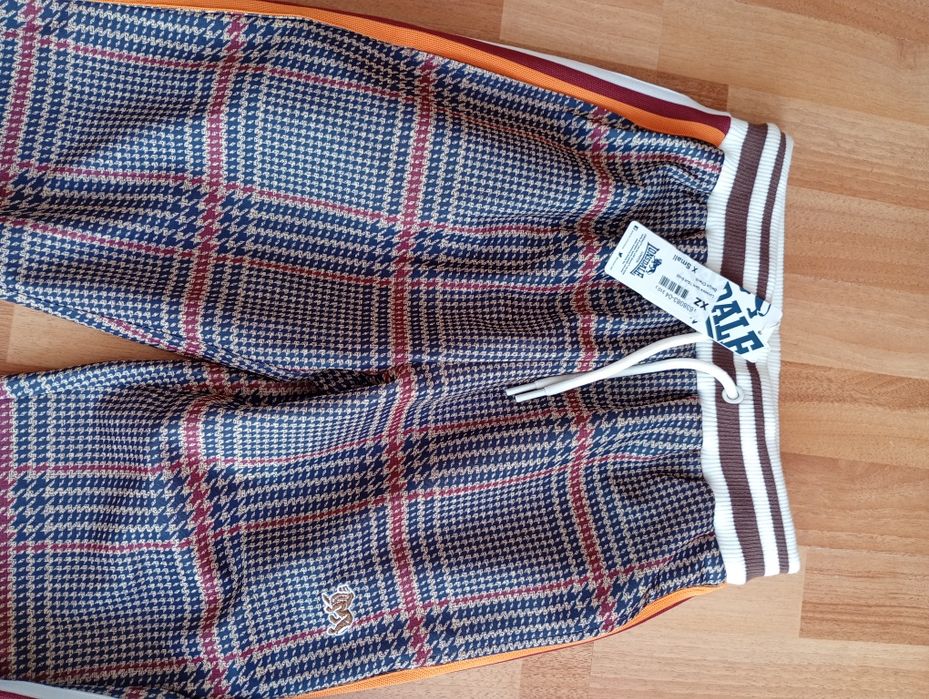 Dres męski S/M firmy Lonsdale