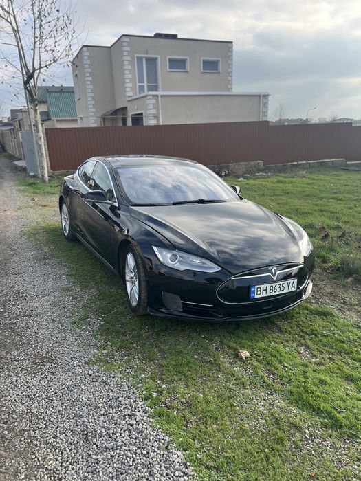 Tesla model S 90D 2015г
