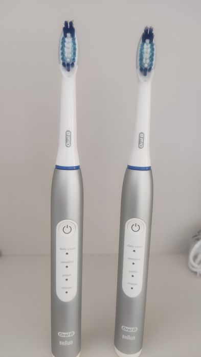 2 Szczoteczki do zębów oral B