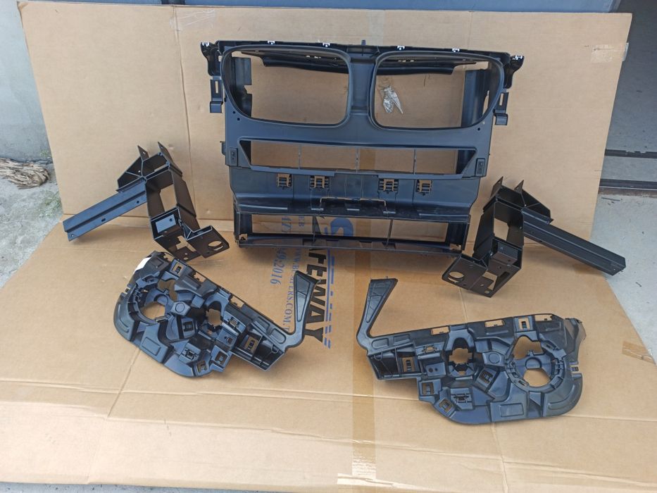 Передня панель телевізор BMW X3 F25 2014-17  51747210476