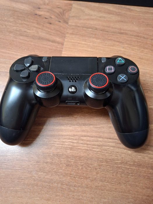 Konsola Sony PlayStation 4 Pro 1tB plus 2 gry