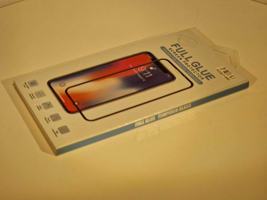 Película protetora de vidro para iPhone XR/11 6.1 (Preta)