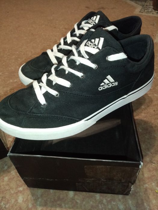 Адидас Индонезия