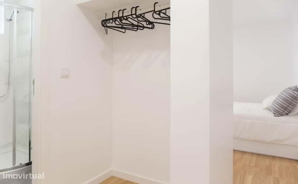 Superior room with private bathroom