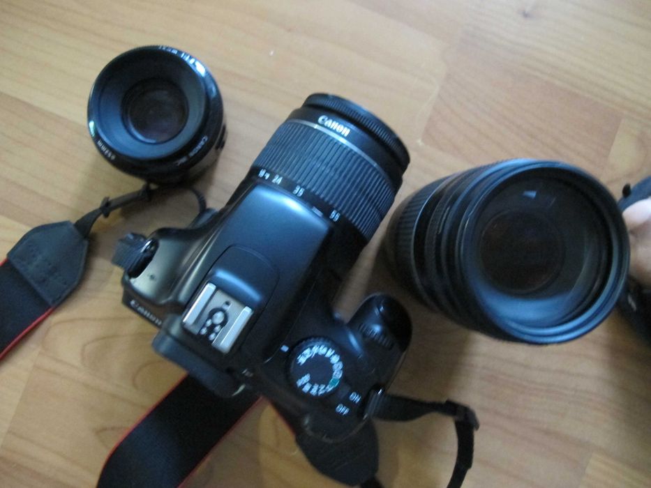 Canon  EOS 1100D