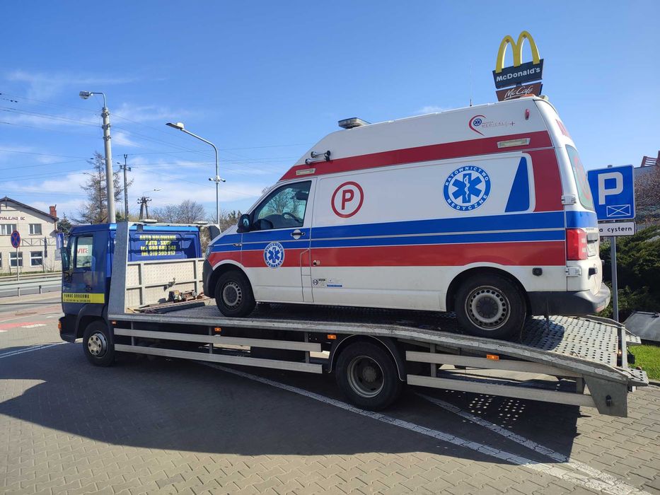 Pomoc drogowa laweta transport maszyn Wyszogród IŁÓW Rybno Giżyce 24h