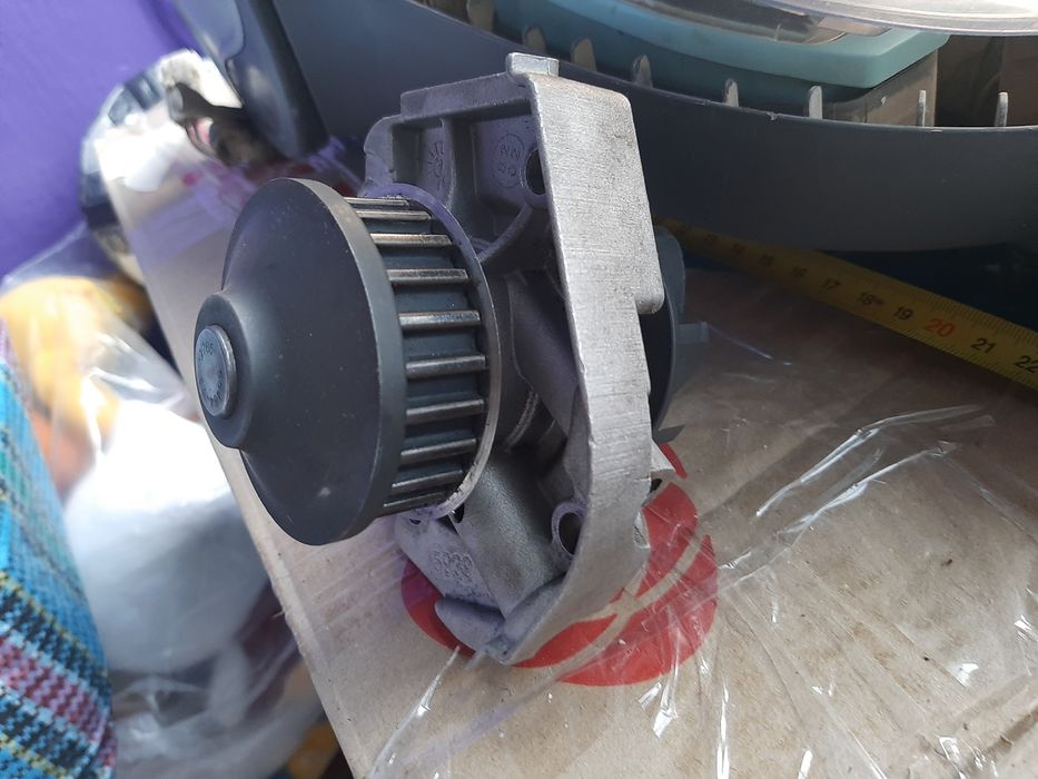 Помпа Fiat Punto 1.4 бензин