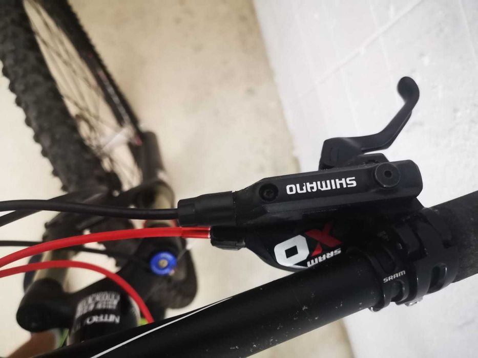 Bicicleta em carbono OLYMPIA Roda 29