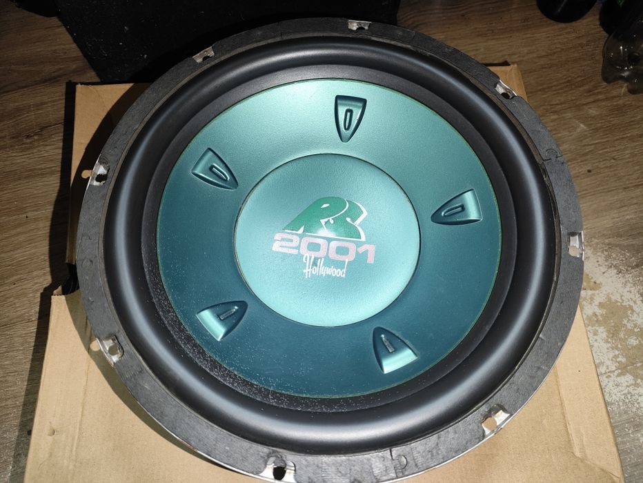 Rarytas subwoofer Hollywood rs 2010, 300w rms 4ohm. 10cali