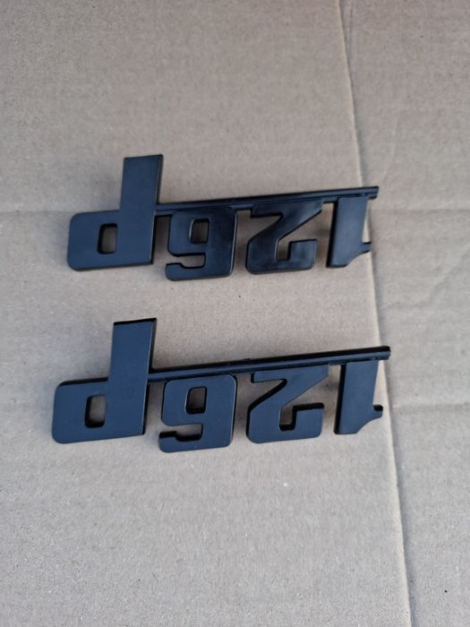 Emblemat znaczek logo  Fiat 126p Maluch