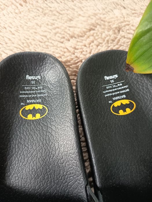 Klapki chłopięce Batman Sinsay nowe 35