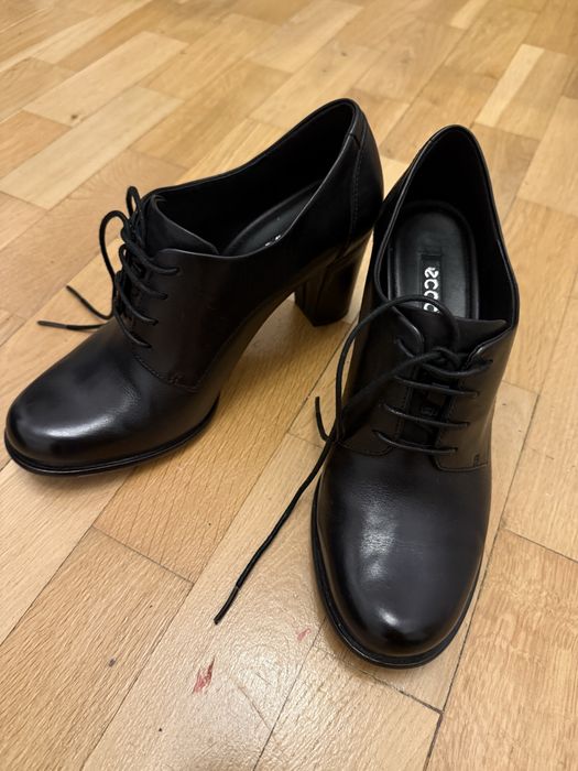 Nowe ecco  skora