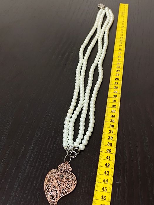 Colar de pérolas com pendente Coração de Viana