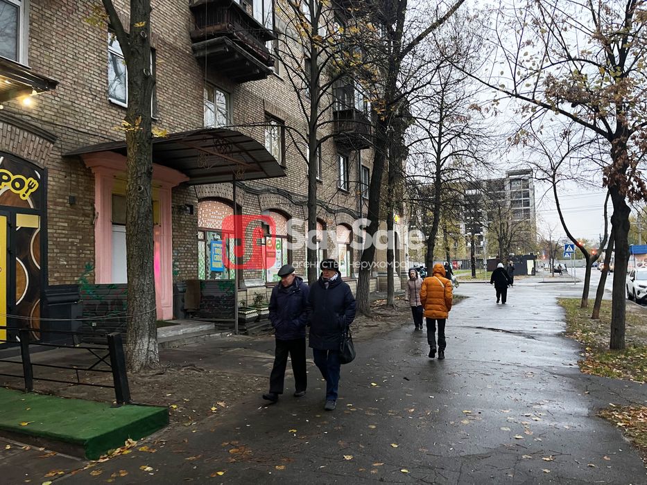 ФАСАД! ТРАФІК! Приміщення 110м2. Дарницький вокзал. вул. Пасхаліна 4/6