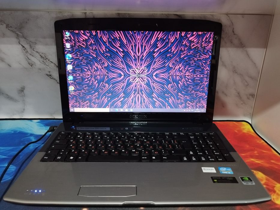 Продам ноутбук Medion MD98760 Nvidia
