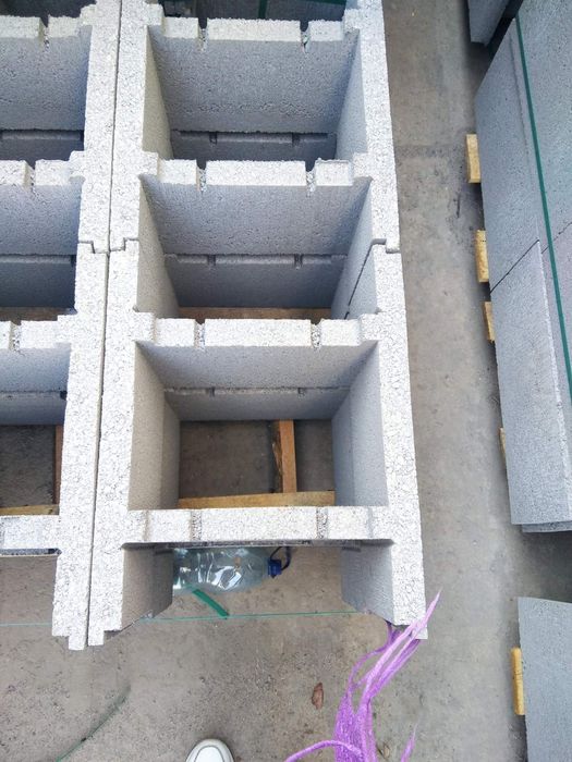 Шлакоблок,,кільця,,незнімна опалубка . блоки фунд..
