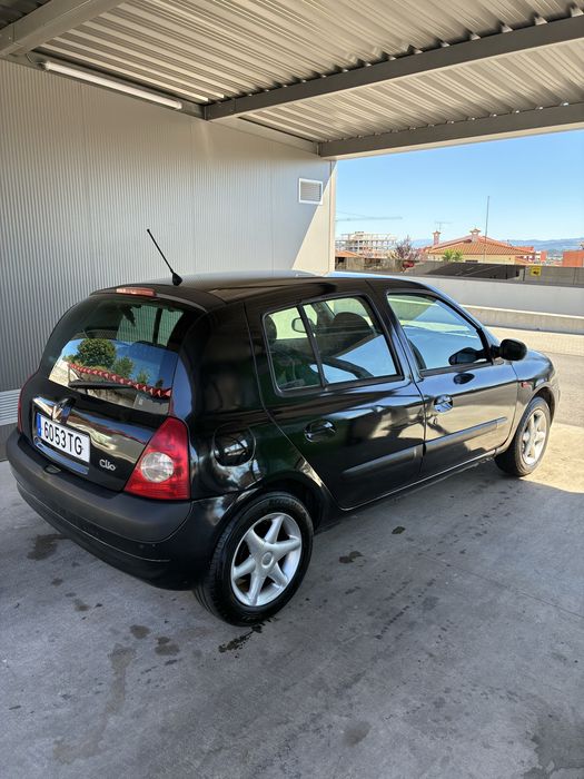 Renault Clio 1.2 (2002) – 158.000 km