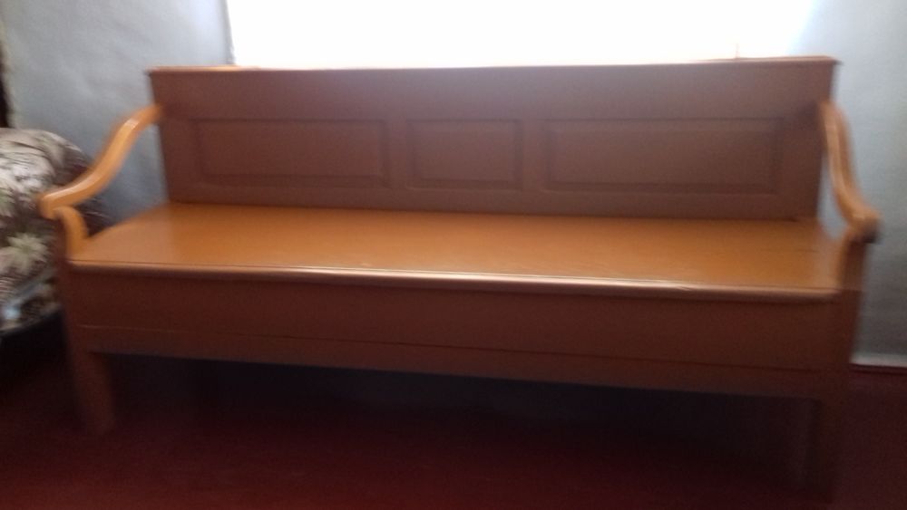 Бамбетель дерев'яний в прекрасному стані покритий фарбою.