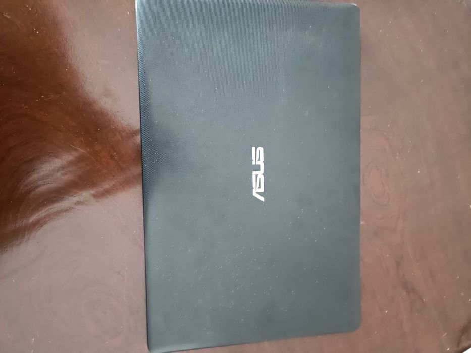 ASUS i3, SSD 500Gb