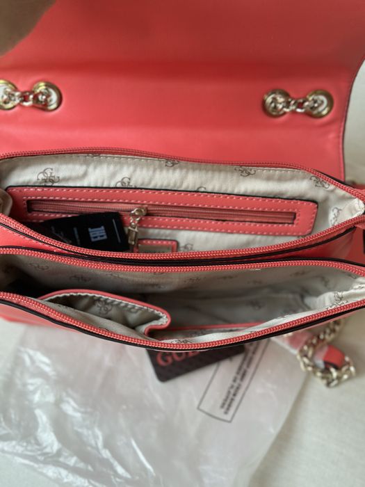 Сумка Guess. ,Нова з невеликим нюансом