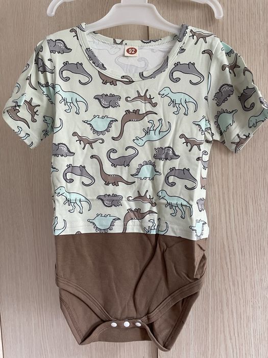 Body Shein 18-24 mies.