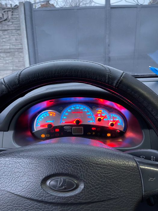 продаю ВАЗ лада приора