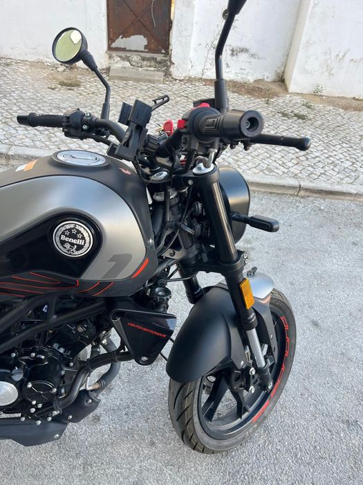 Benelli 125 com 439 km reais