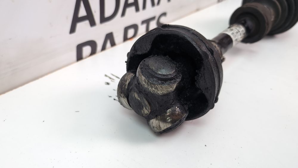 Напіввісь (привід) передня, ліва для BMW 2 Series Gran Coupe 2020-2024