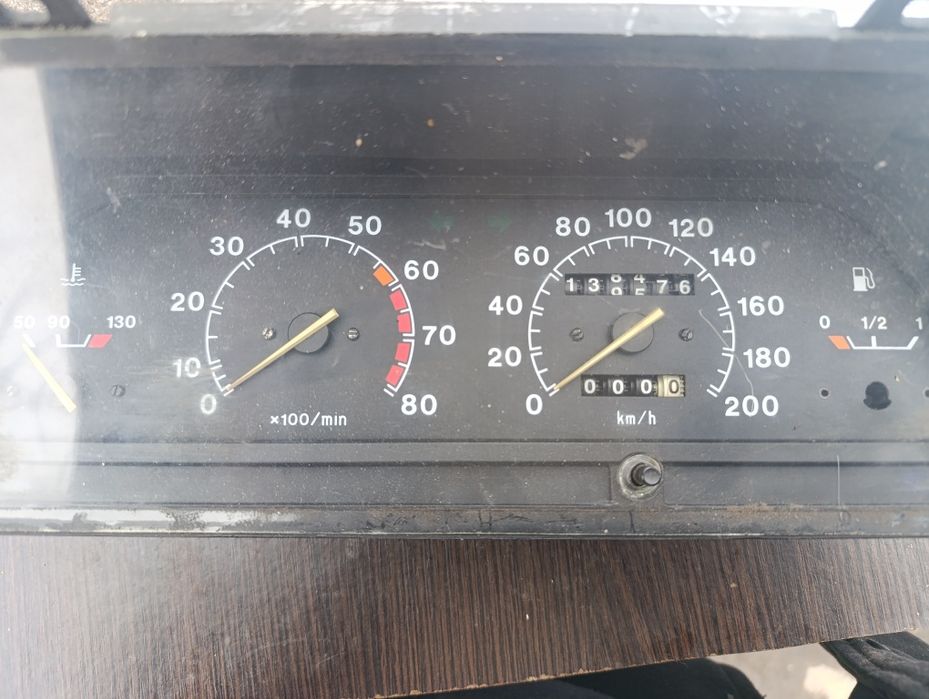 Панель приладів ВАЗ 2110