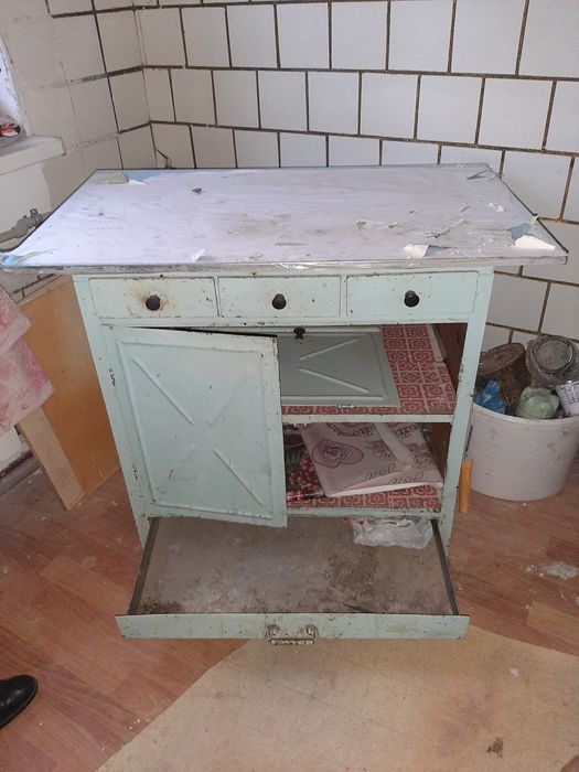 Стіл  для будь-якого використання