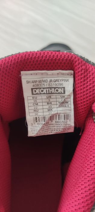 Продам дитяче взуття фірми Quechua