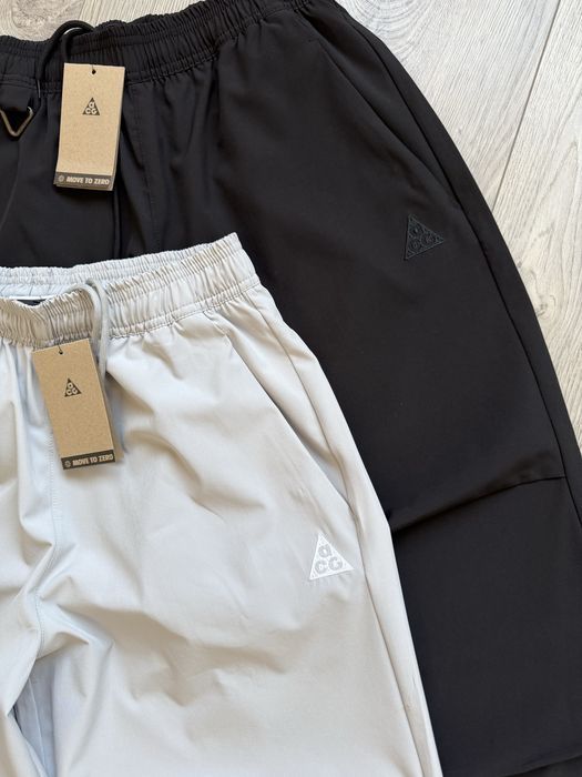 Широкі штани Nike ACG Nylon 2026