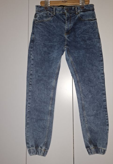Джинсы джогеры Pull&Bear EUR 42  MEX 32.