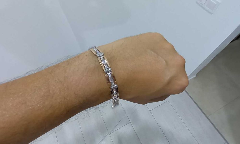 Браслет серебряный со вставками золота и фианитами. Новый. ОБМЕН.