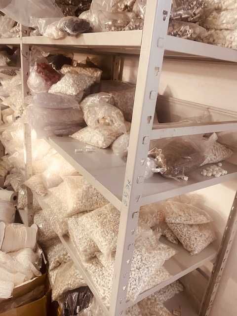 Insolvência 100,000 stoppers e Reguladores de cordões e ponteiras