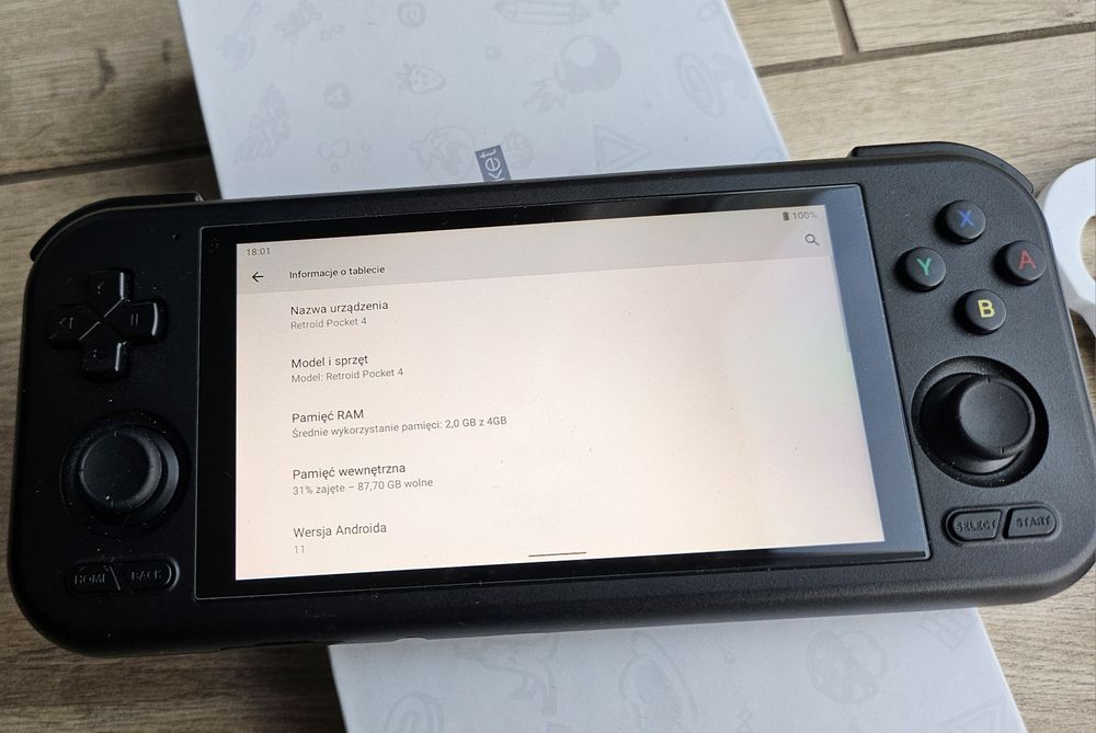 Retroid Pocket 4 stan idealny (r36s , anbernic , trimui )