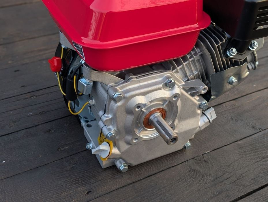 Бензиновый двигатель GE 7.0-25s со шлицевым валом – высокая производит