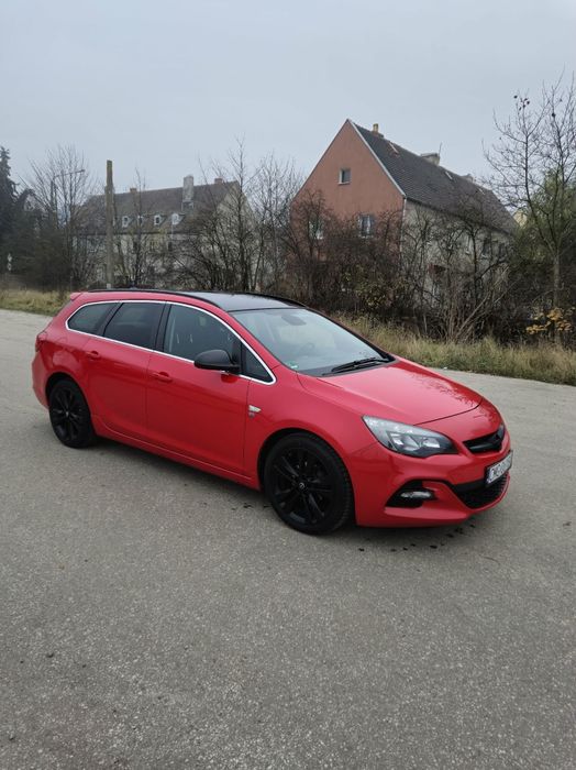 Opel Astra OPC Line 1,4T  niski przebieg  94 tys.